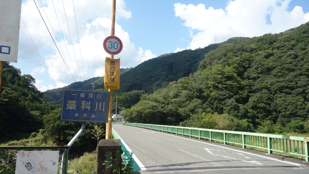 画像を等倍で表示します