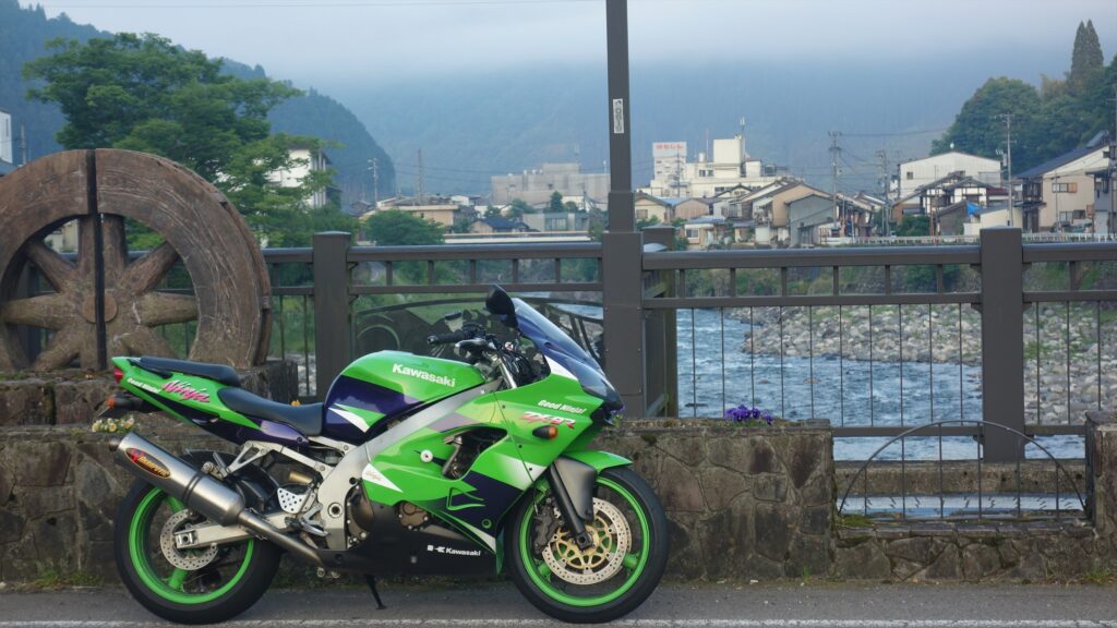 ZX-9R E型のインプレ（C型と比較・エンジンフィール編） | Good Ninja!