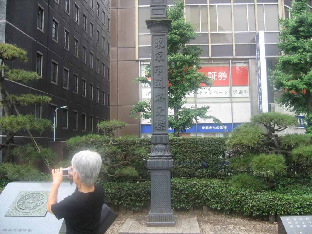 画像を等倍で表示します
