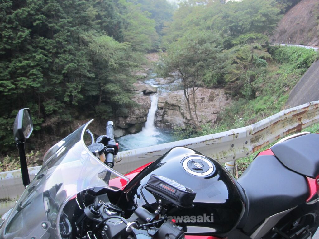 画像を等倍で表示します