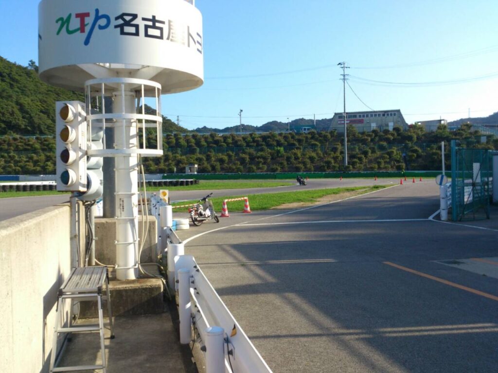 画像を等倍で表示します