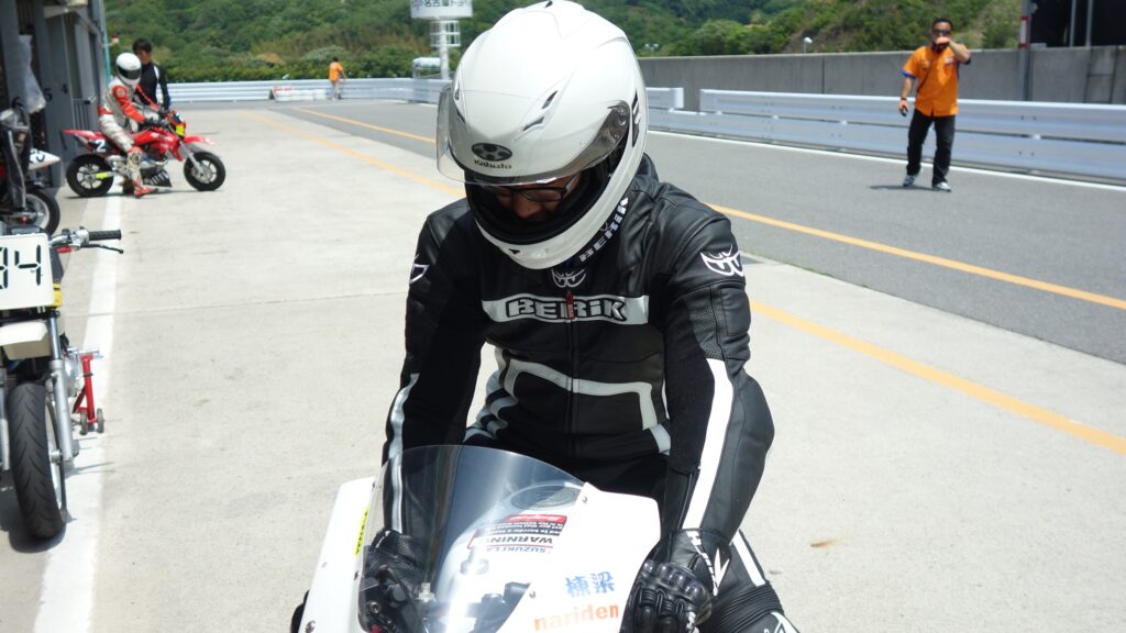 画像を等倍で表示します