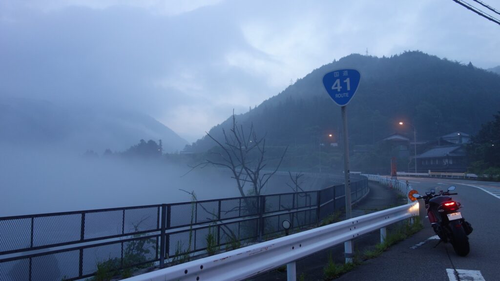 画像を等倍で表示します